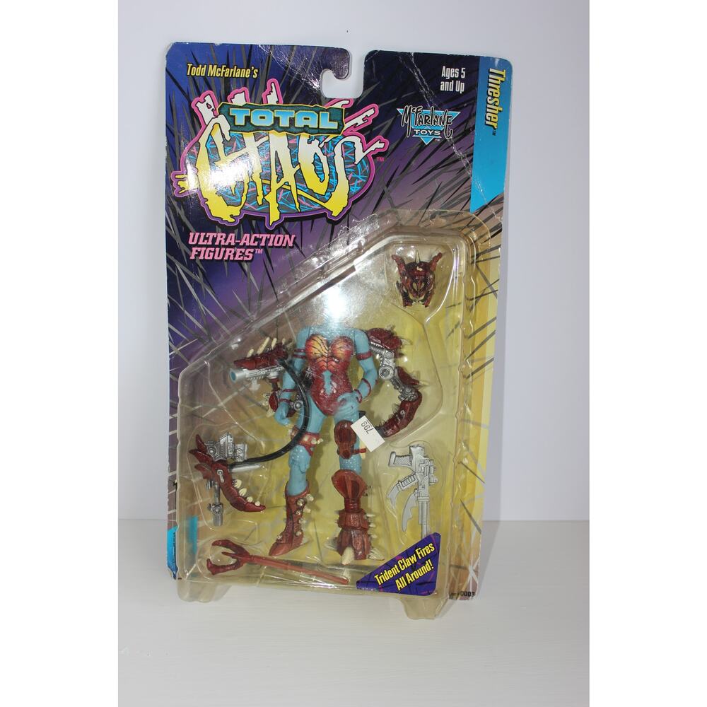 1996 Todd McFarlane's Toys Total Chaos THRESHER Action Figure Series 1 Comic